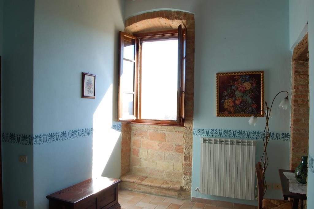 Agriturismo Casale Dei Frontini San Terenziano Eksteriør billede
