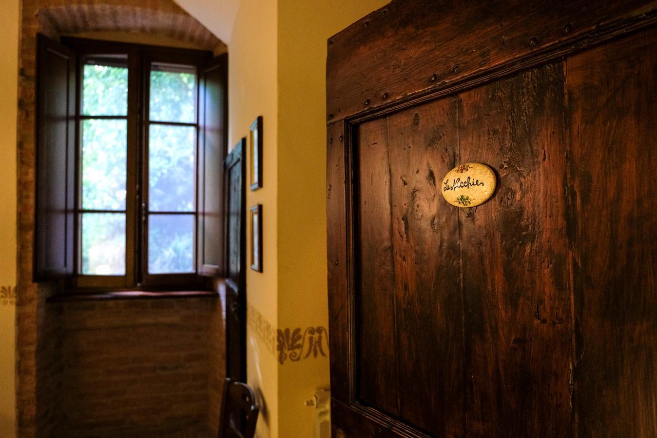 Agriturismo Casale Dei Frontini San Terenziano Eksteriør billede