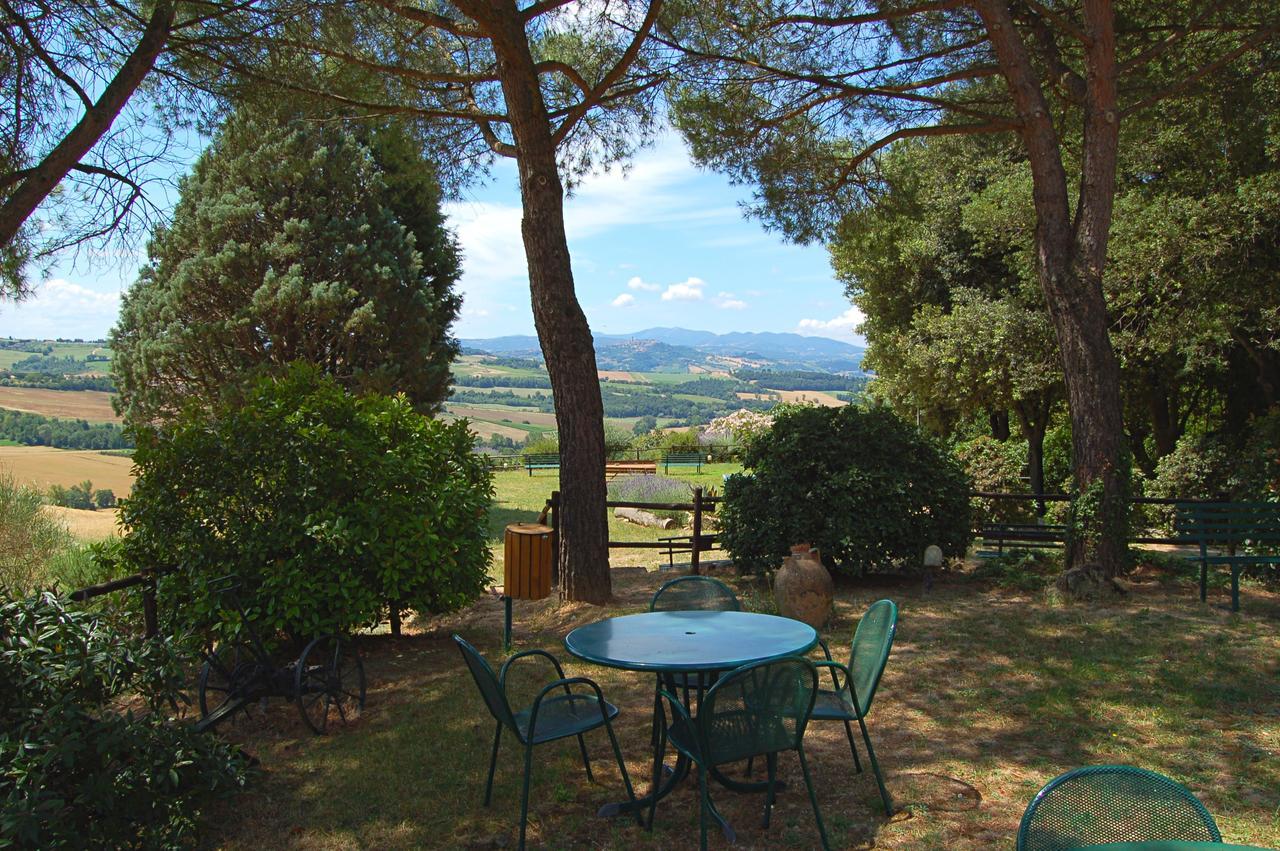 Agriturismo Casale Dei Frontini San Terenziano Eksteriør billede